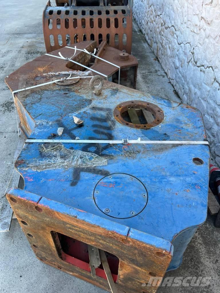 Rammer RB 42 Грейфери