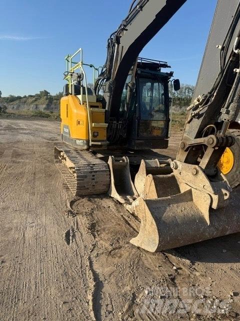 Volvo ECR145EL Гусеничні екскаватори