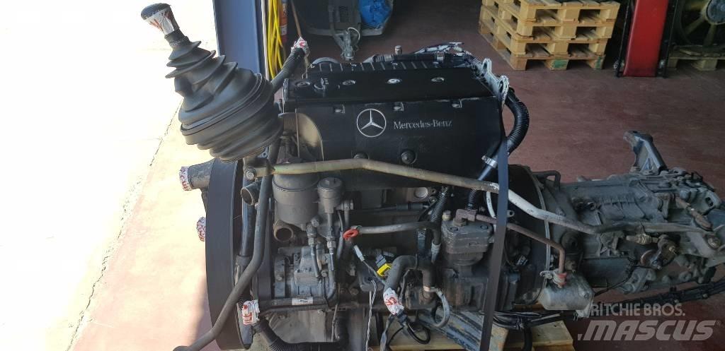 Mercedes-Benz ATEGO Двигуни