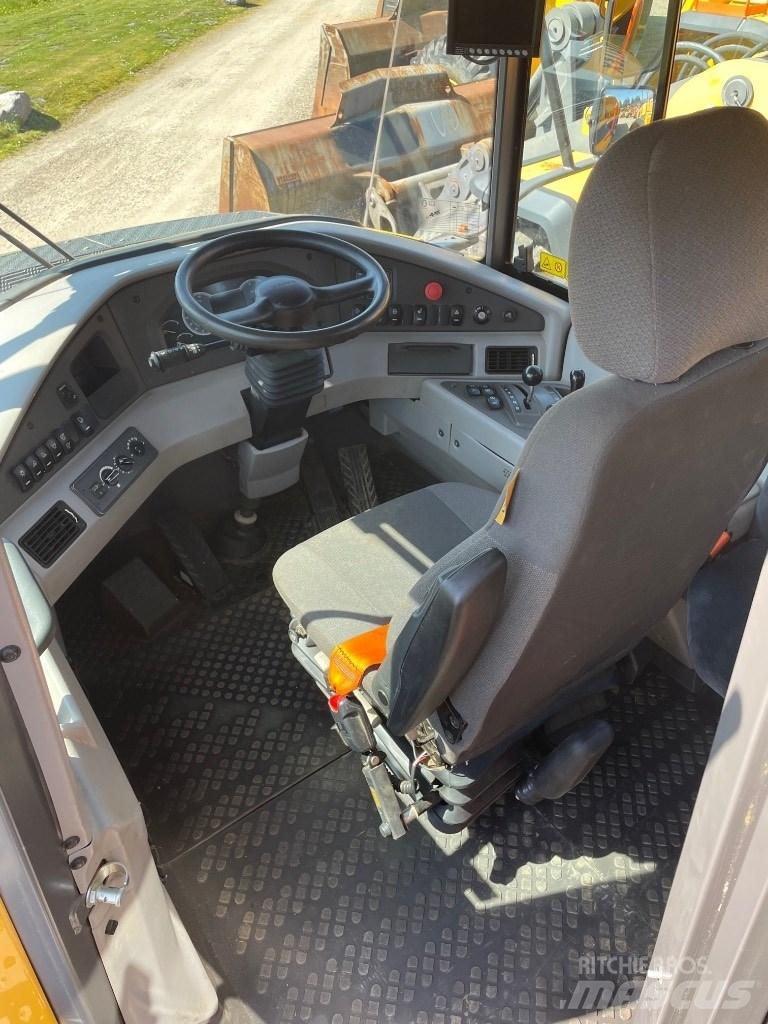 Volvo A30G Зчленовані самоскиди
