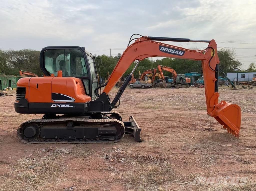 Doosan DX 55 Міні-екскаватори < 7т