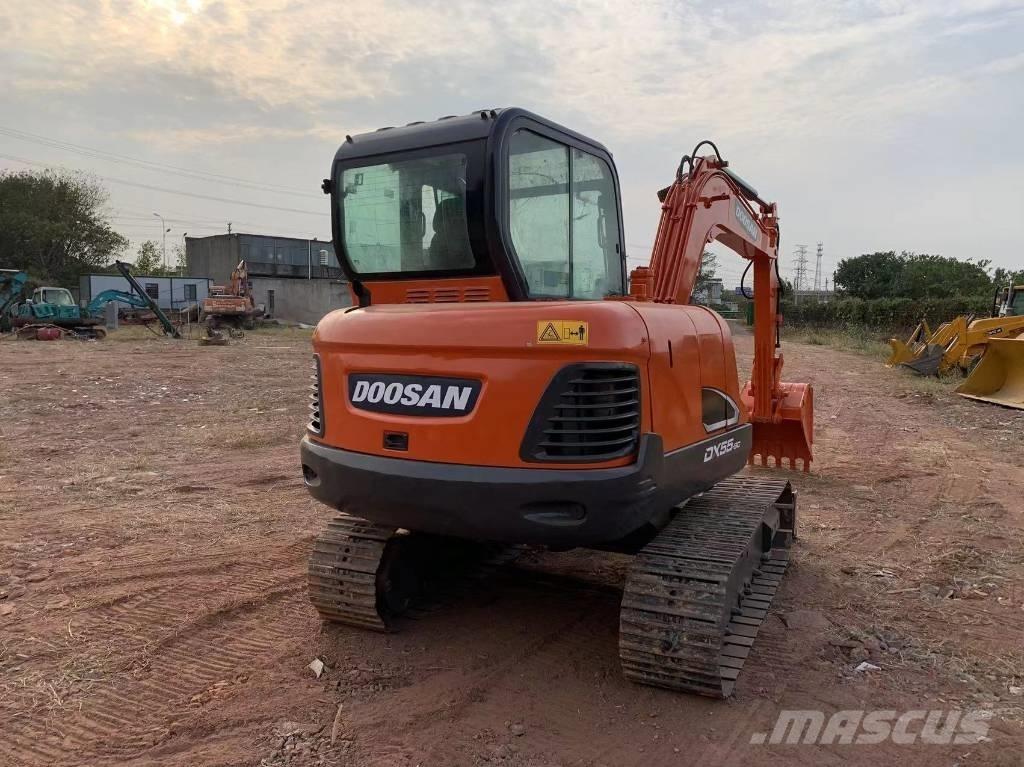 Doosan DX 55 Міні-екскаватори < 7т
