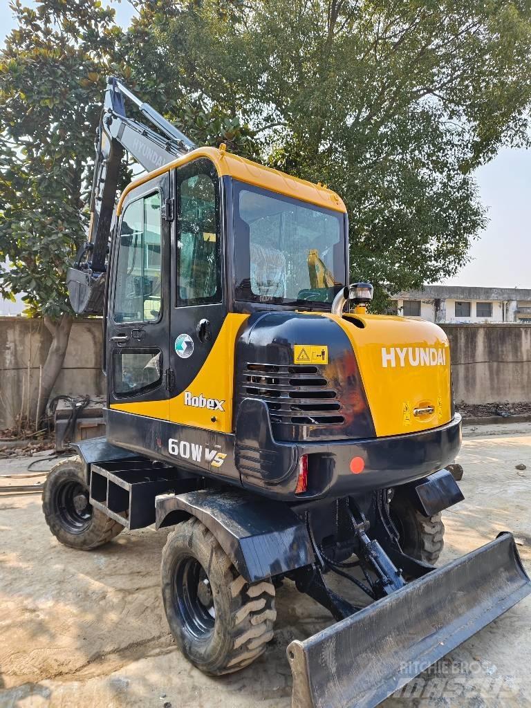 Hyundai Robex 60 W Колісні екскаватори