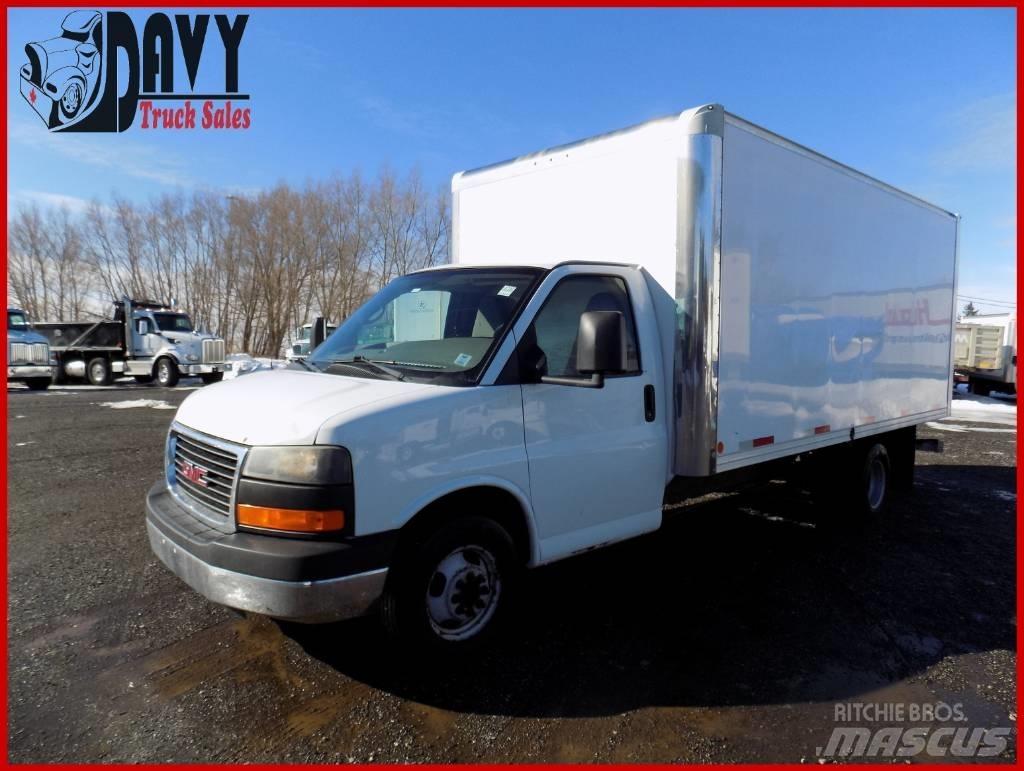 GMC Savana Фургони
