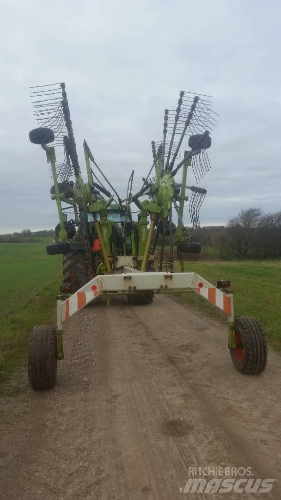 CLAAS 880 LINER Граблі і сінозворушувачі