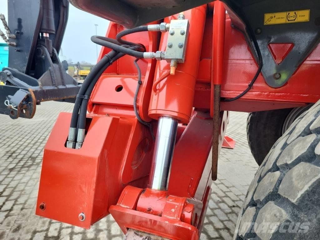 Manitou MRT3050 Телескопічні навантажувачі