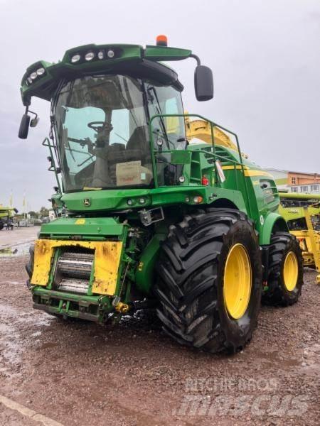 John Deere 8400 Кормозбиральні комбайни