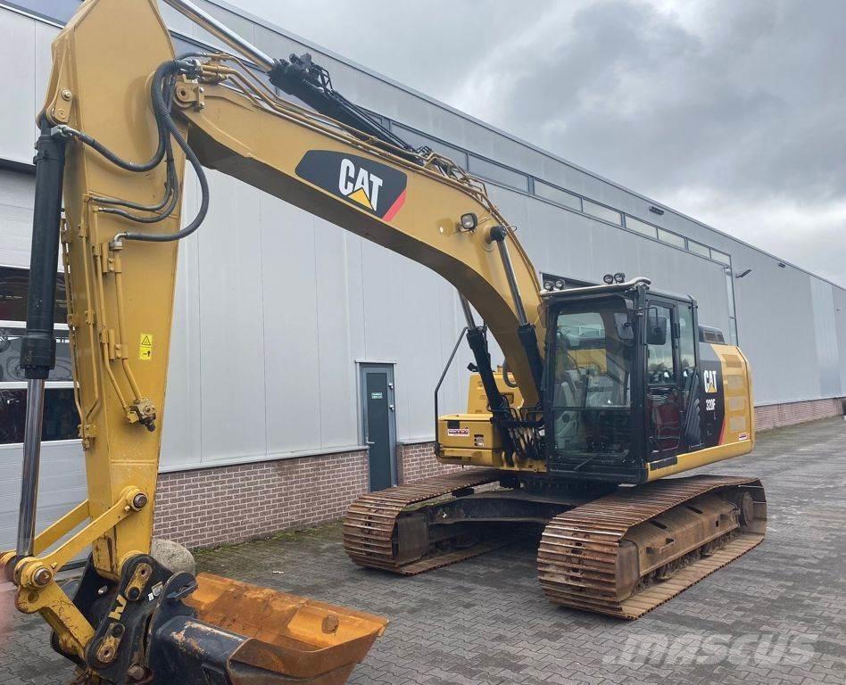 CAT 320 FL Гусеничні екскаватори