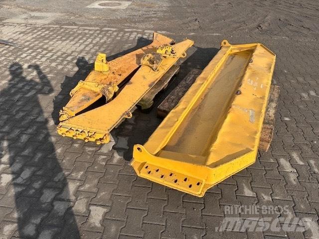 CAT 730 KLAPA Зчленовані самоскиди
