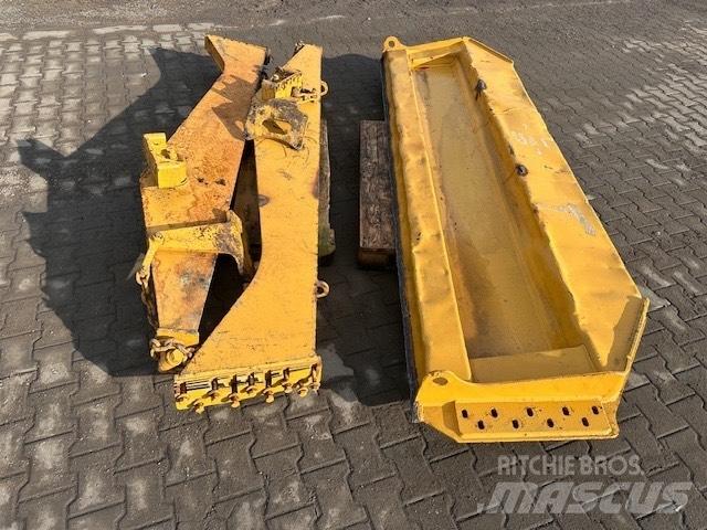 CAT 730 KLAPA Зчленовані самоскиди