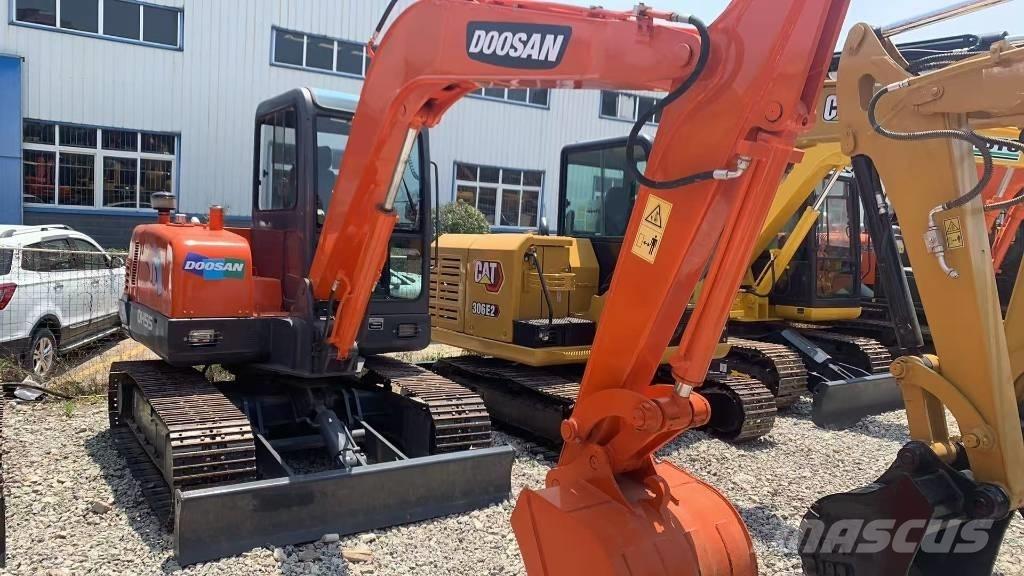 Doosan DH 55-V Міні-екскаватори < 7т