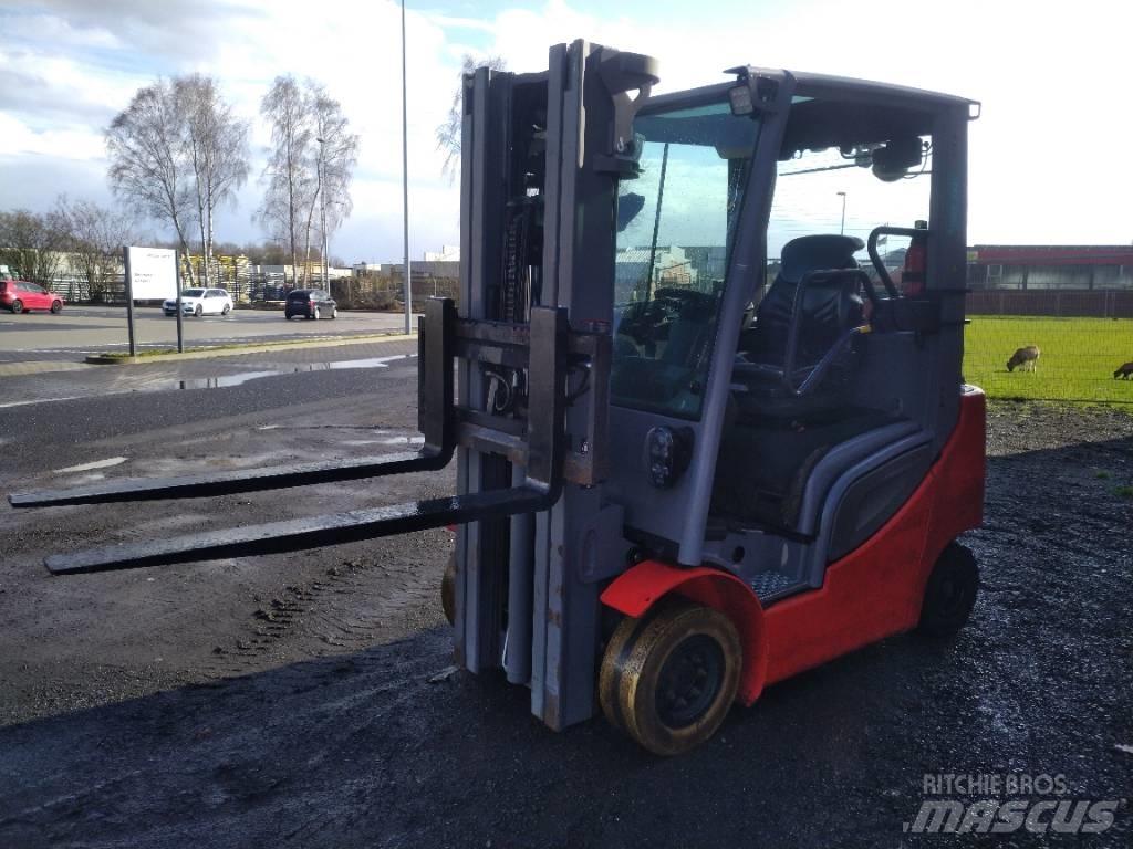 Jungheinrich TFG 320 Газові навантажувачі