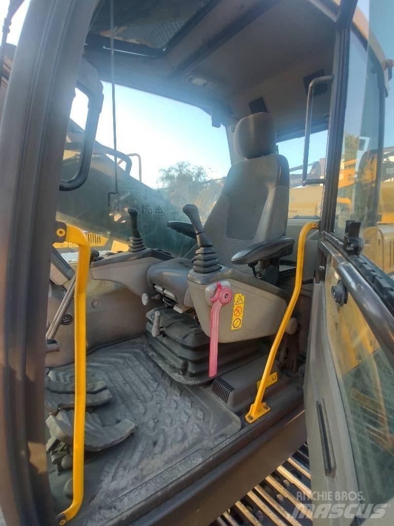 Volvo EC380DL Гусеничні екскаватори