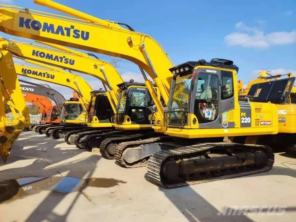 Komatsu 220-8 Гусеничні екскаватори