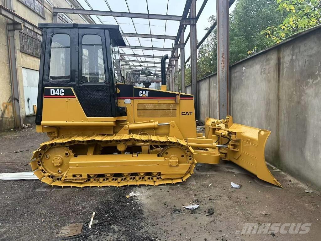 CAT D 4 C Гусеничні бульдозери