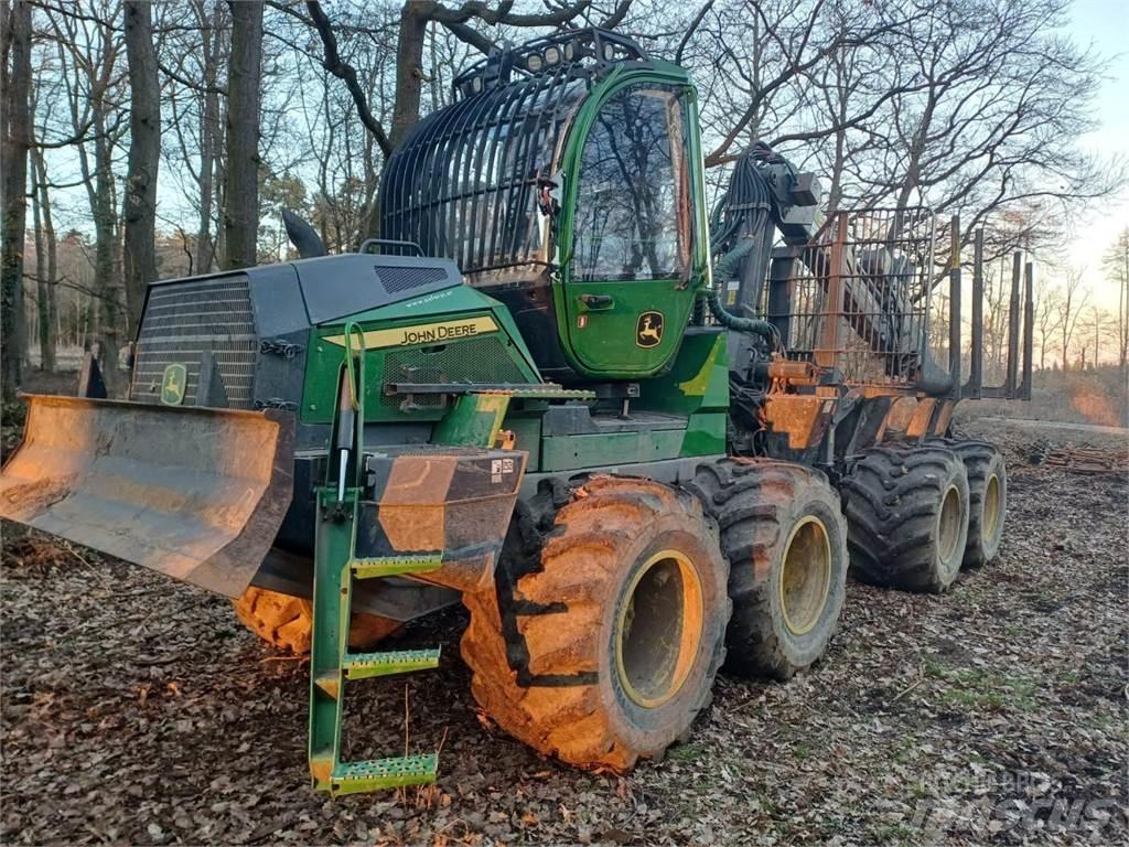 John Deere 1010 G Форвардери