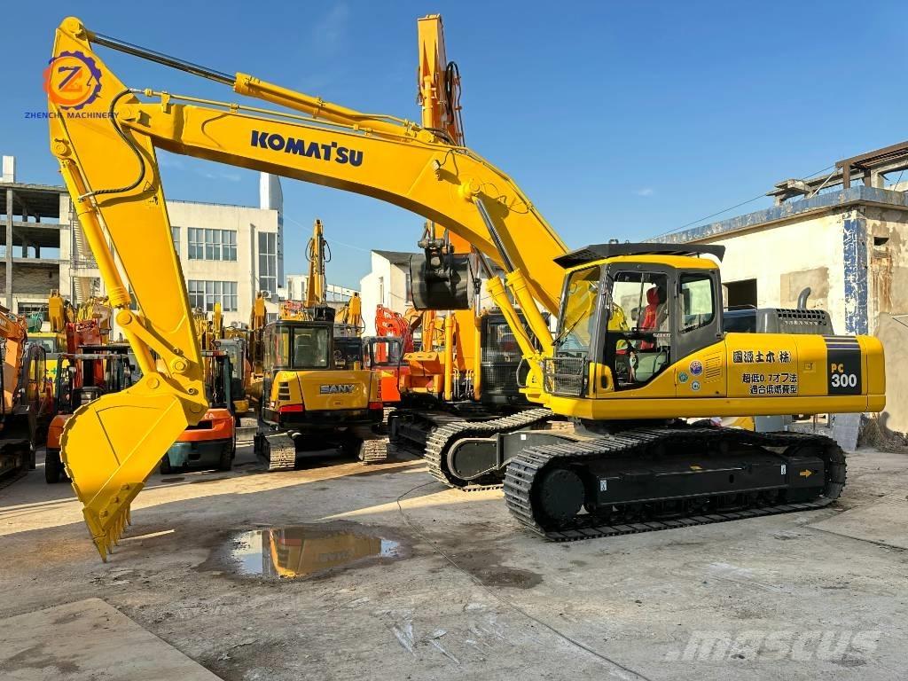 Komatsu PC 300 Гусеничні екскаватори