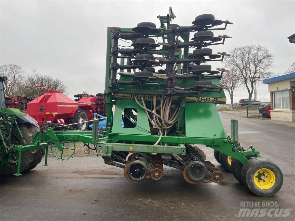John Deere 750A 6m Високоточні сівалки