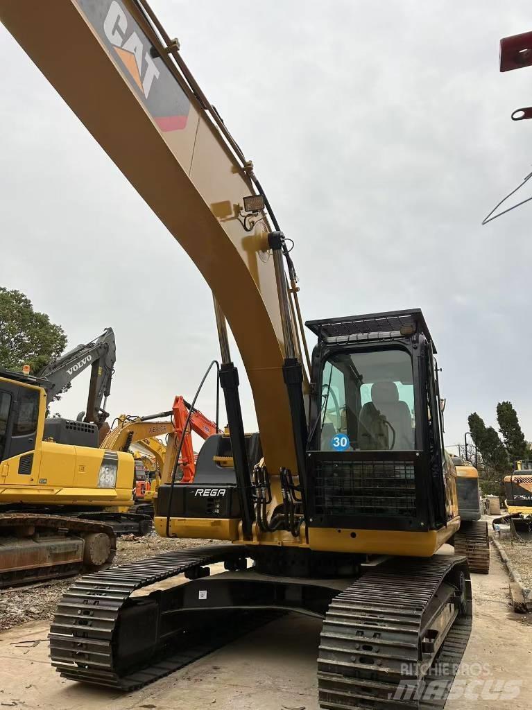 CAT 320 D Гусеничні екскаватори