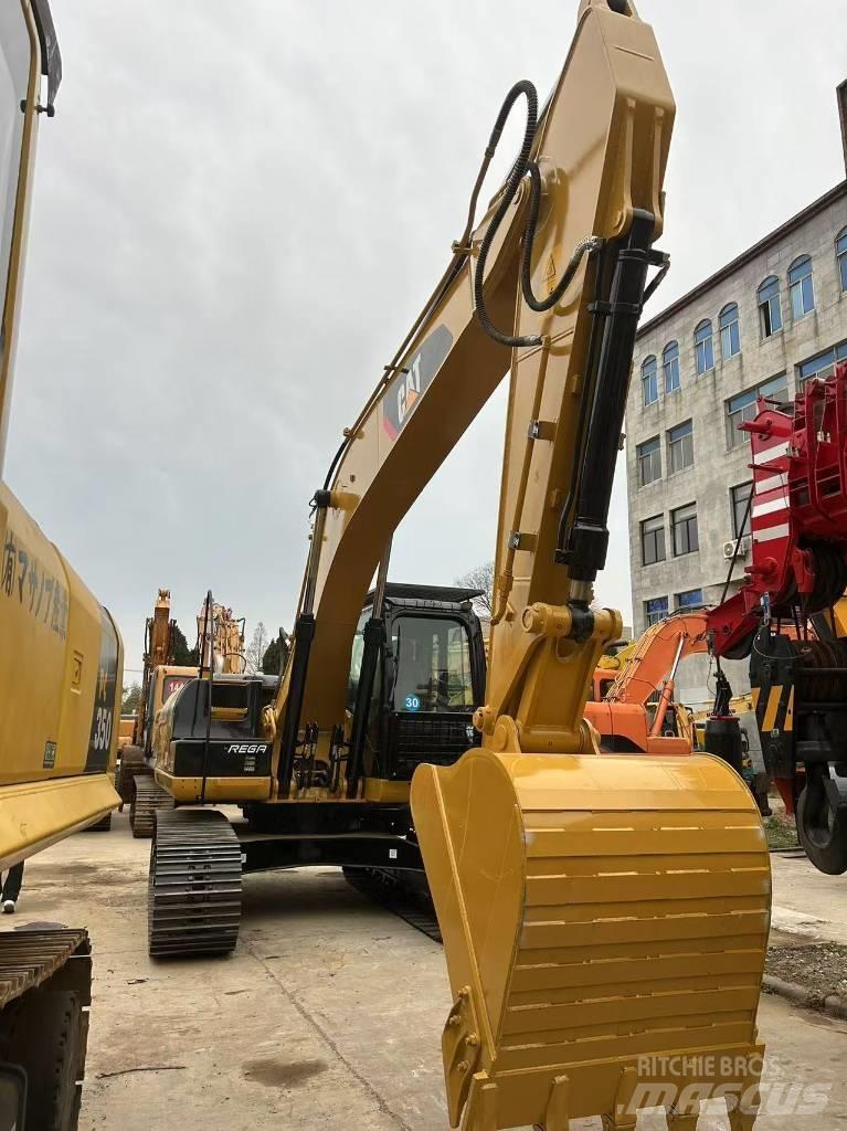 CAT 320 D Гусеничні екскаватори