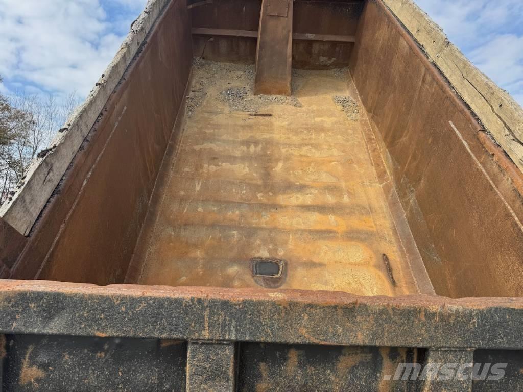 Mack RD 688 S Самоскиди