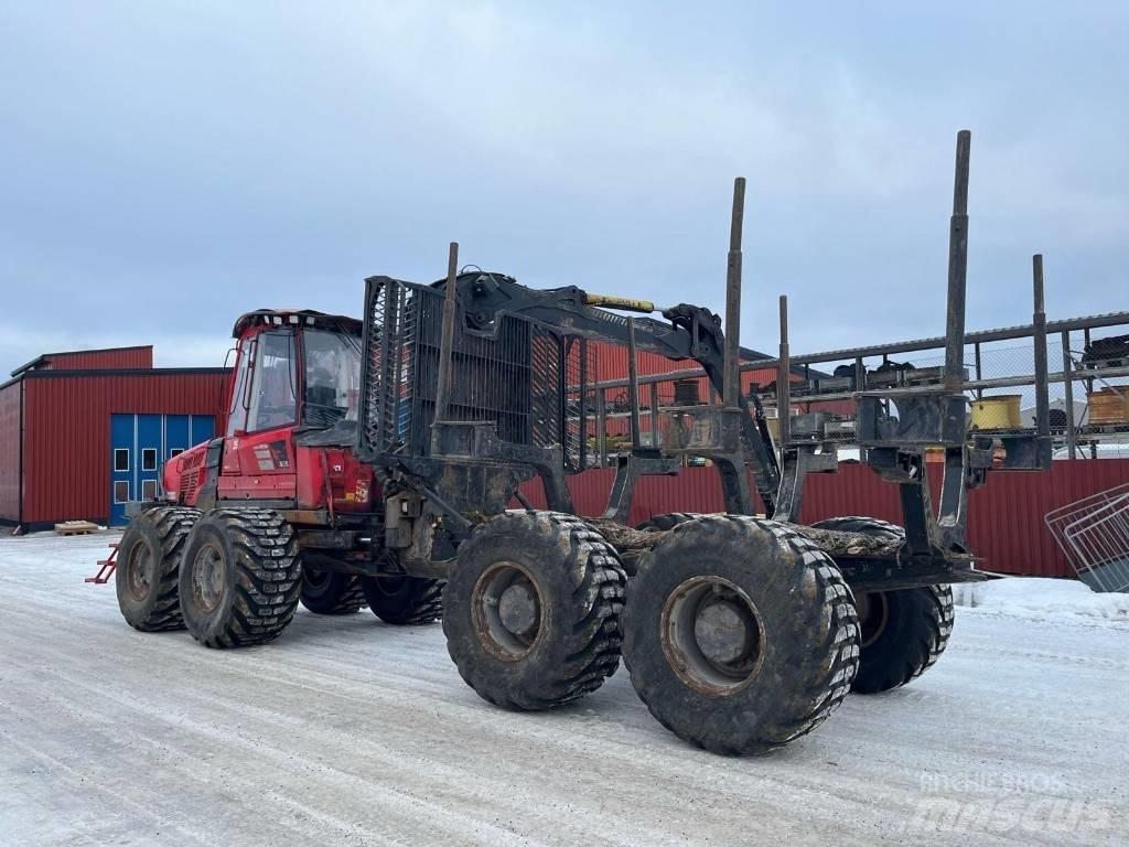 Komatsu 895 Форвардери