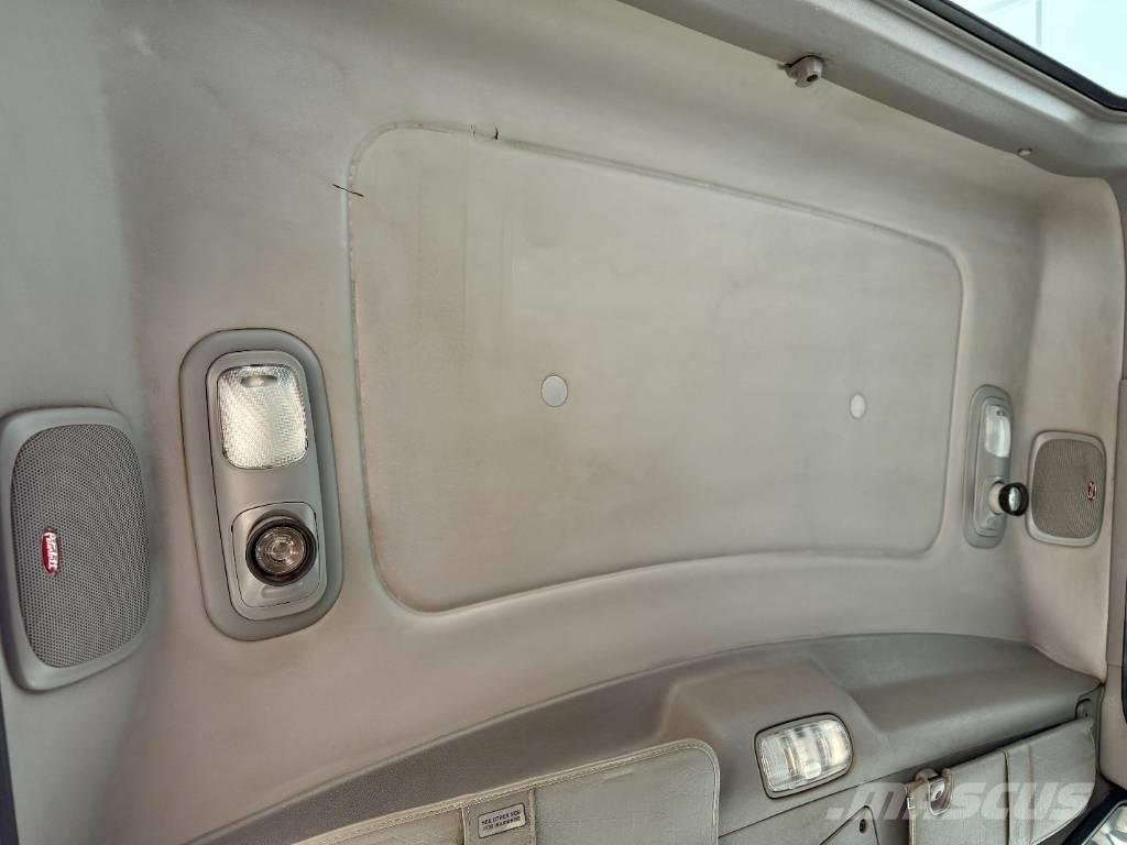 Peterbilt 388 Тягачі