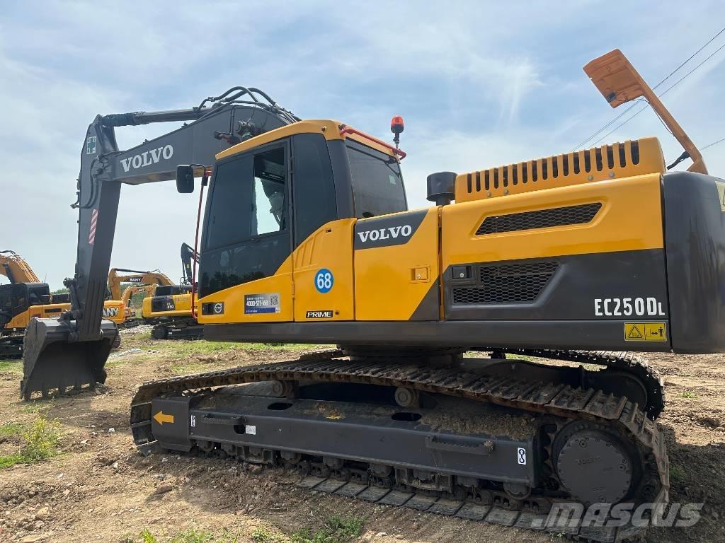 Volvo EC 250 D Гусеничні екскаватори