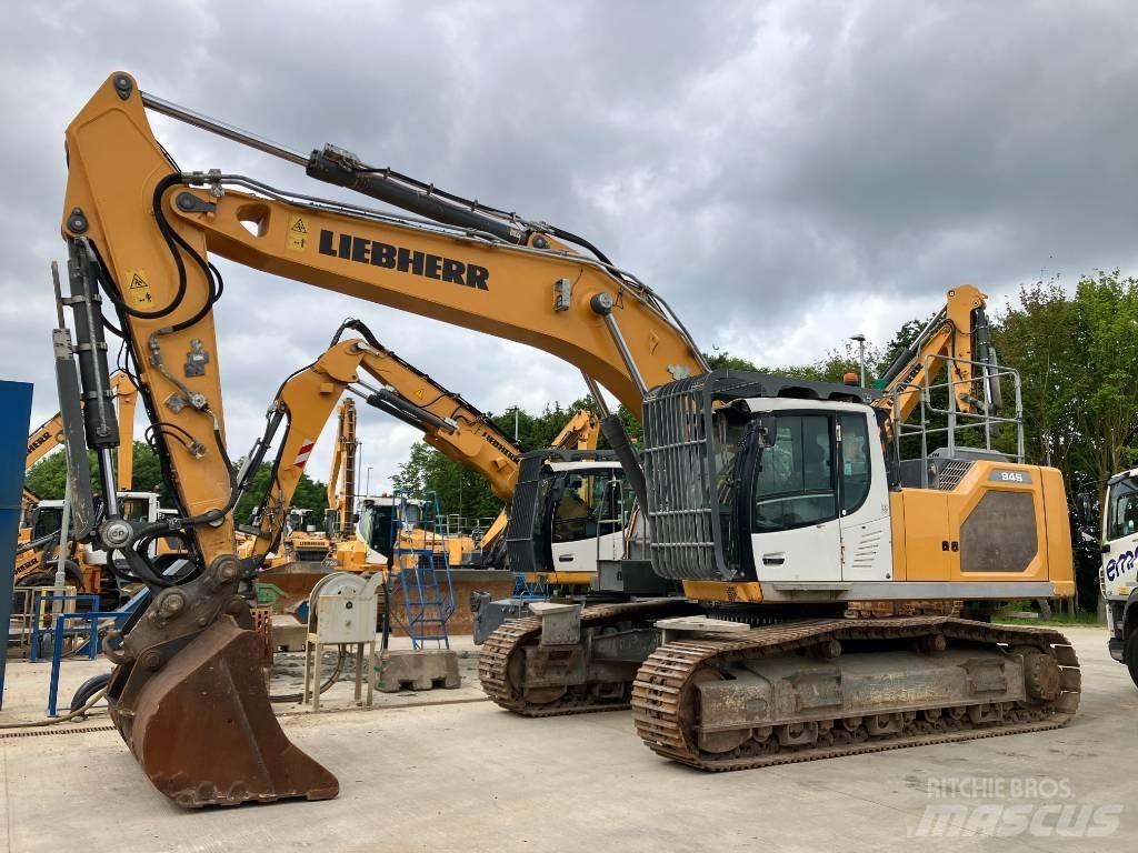 Liebherr R 945 Гусеничні екскаватори