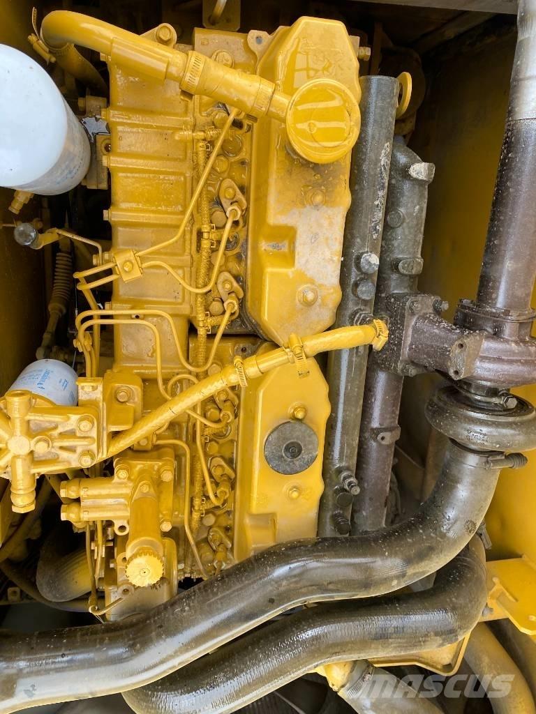 CAT 320 C Гусеничні екскаватори