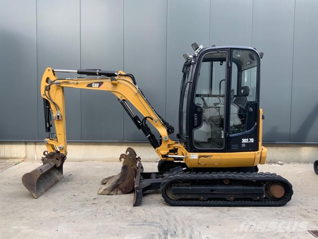 CAT 302.7 CR Міні-екскаватори < 7т