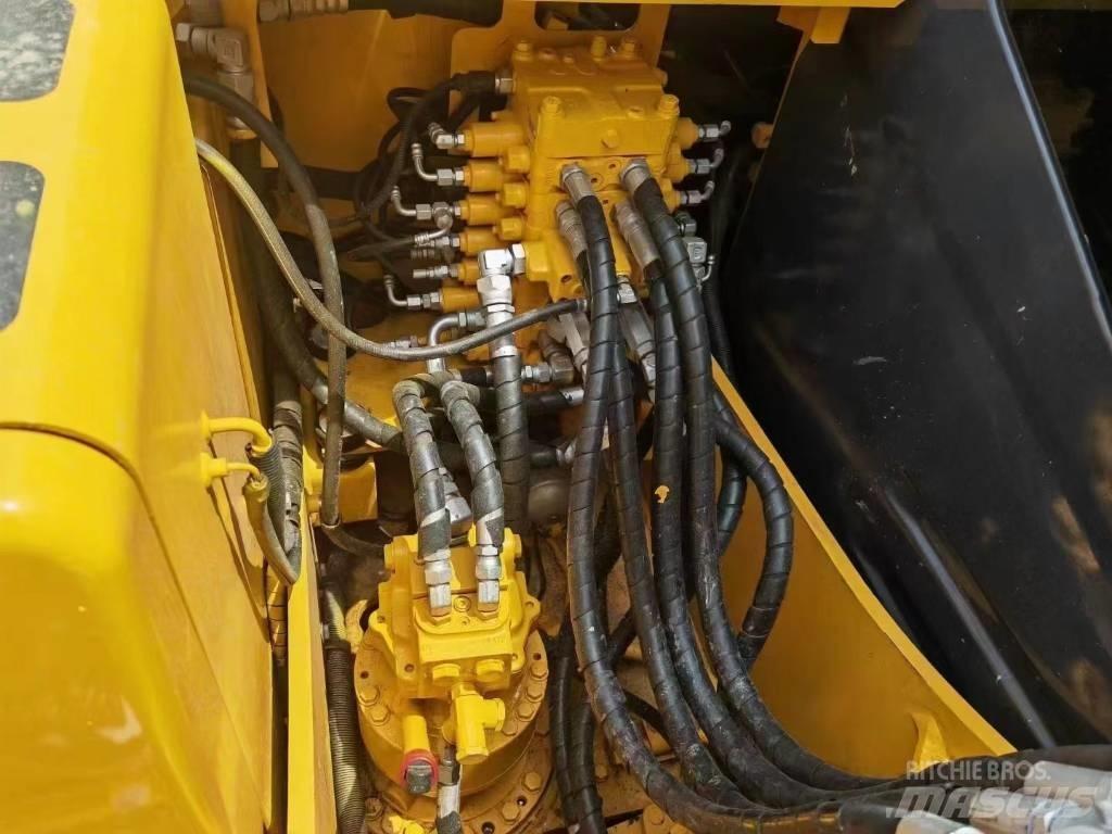 Komatsu PC 130 LC-7 Гусеничні екскаватори
