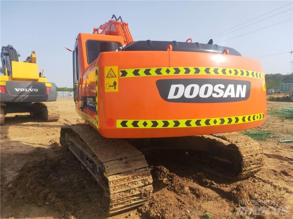 Doosan DH 220 LC-7 Гусеничні екскаватори
