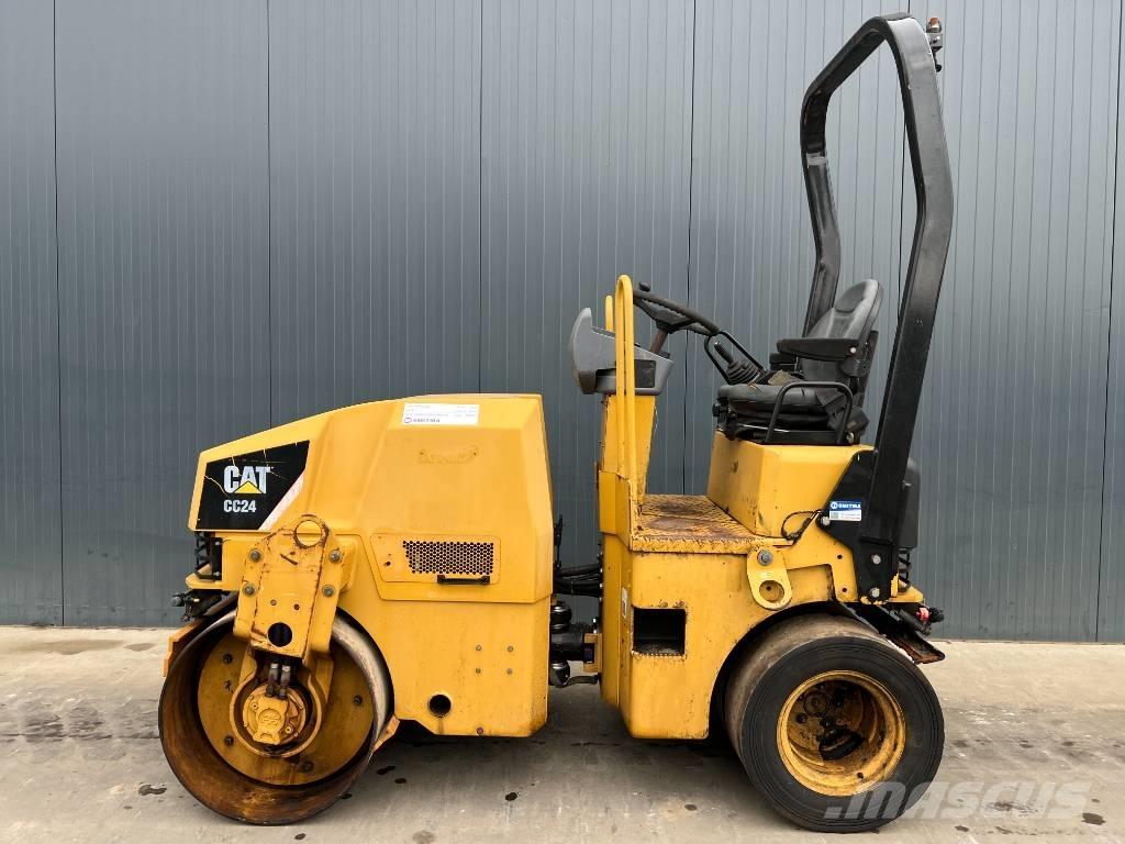 CAT CC24 Комбіновані катки