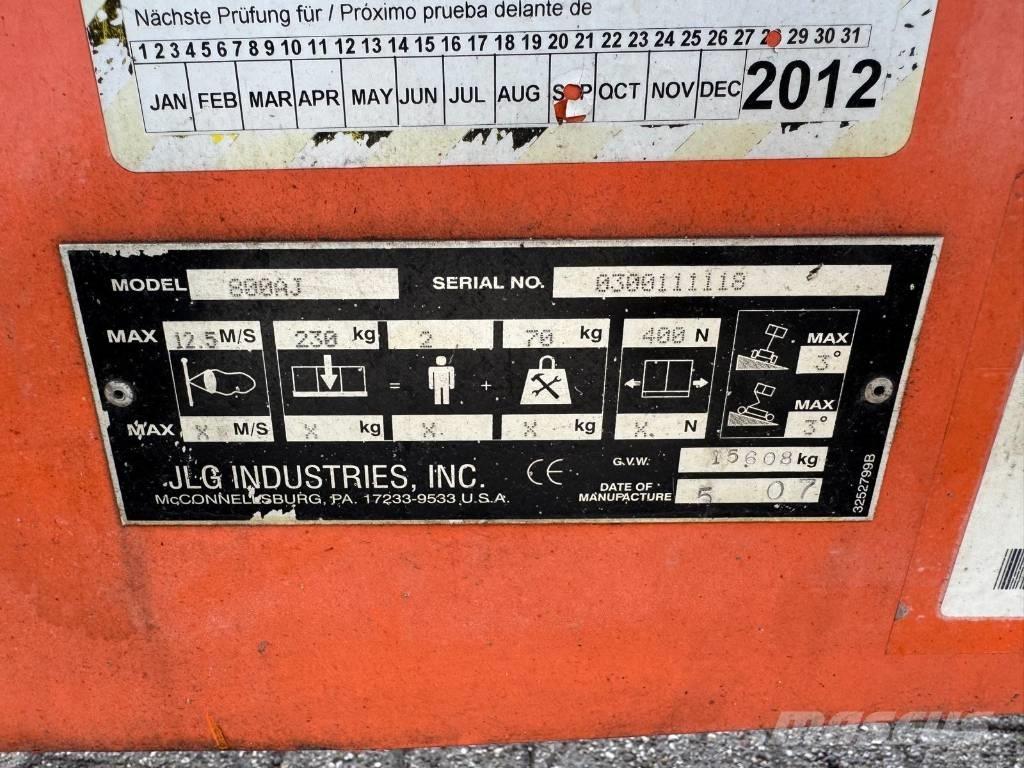 JLG 800 AJ Колінчаті підйомники