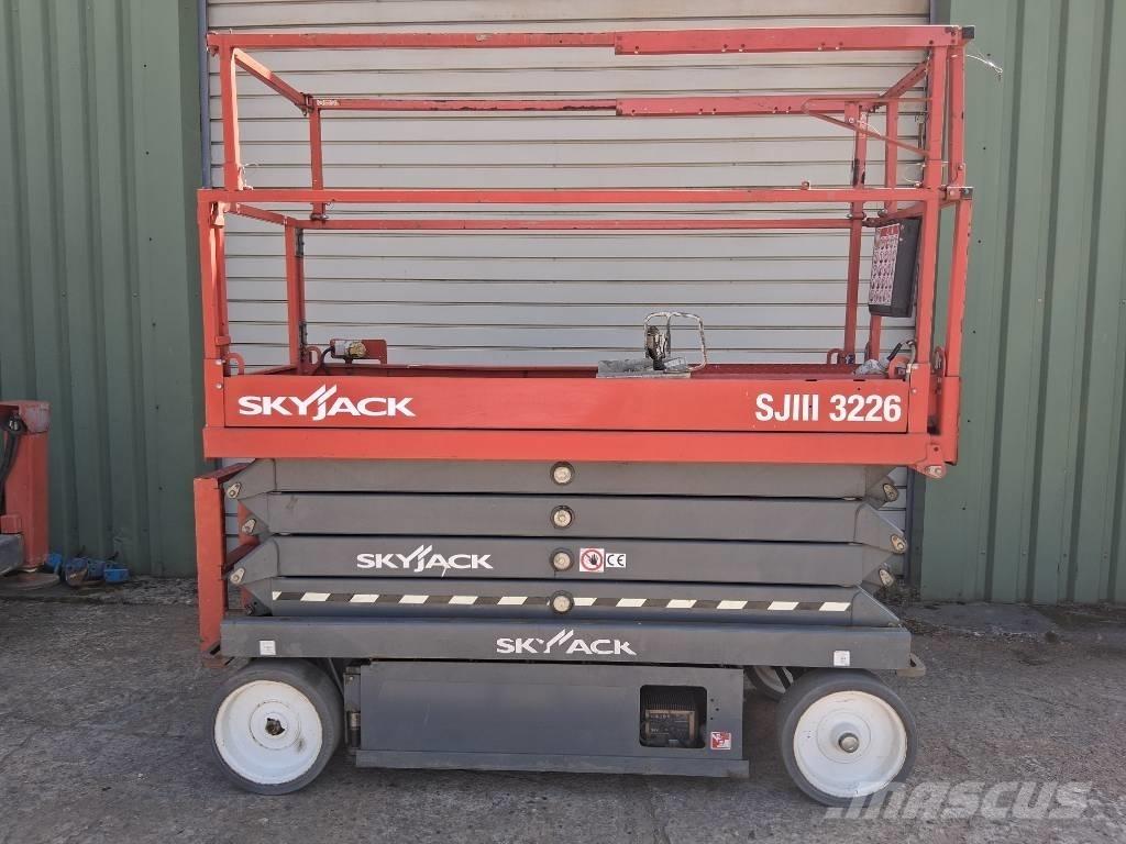 SkyJack SJ III 3226 Підйомники-ножиці