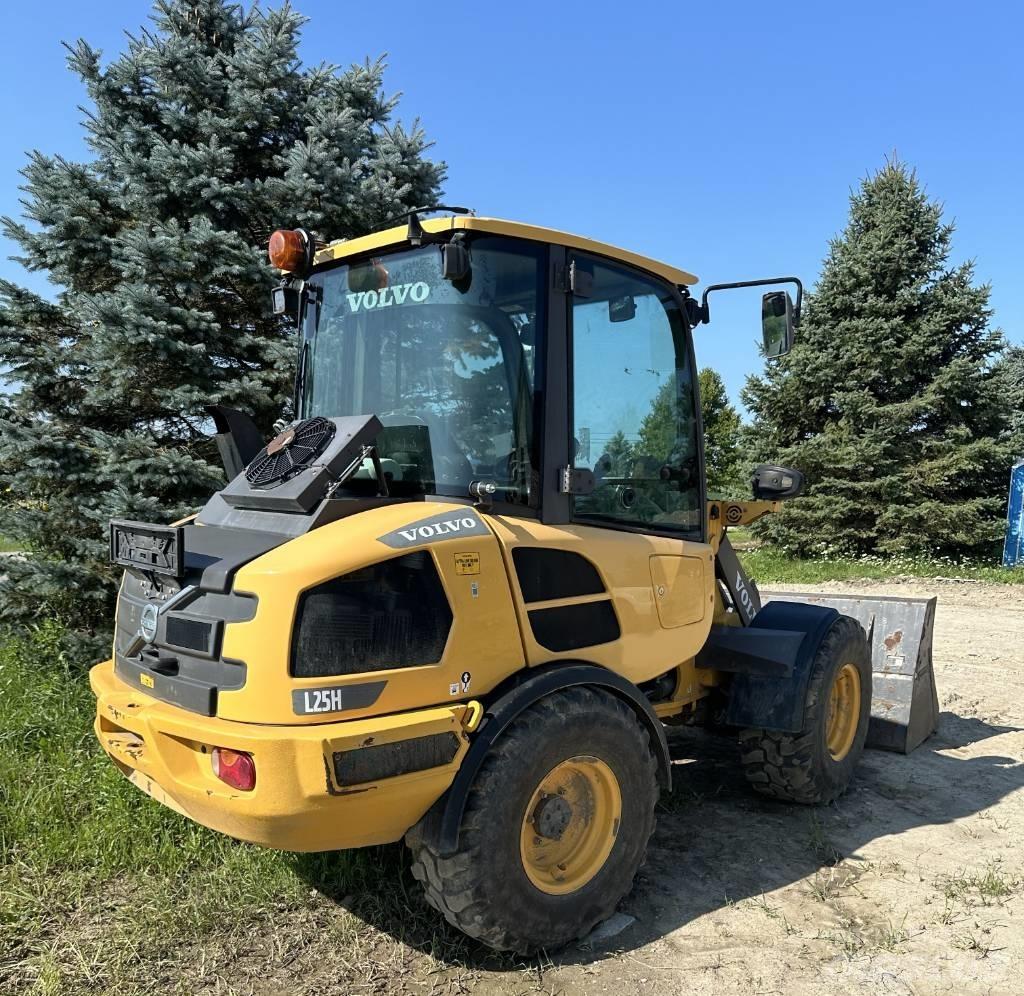 Volvo L 25 H Фронтальні навантажувачі