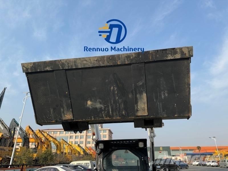 Bobcat S 130 Міні-навантажувачі