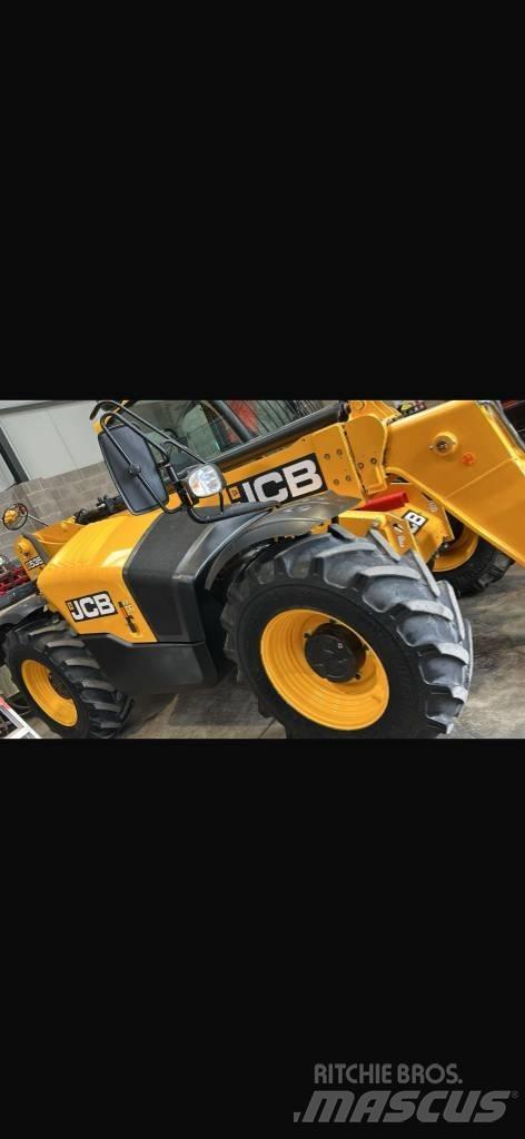 JCB 535-95 Телескопічні навантажувачі