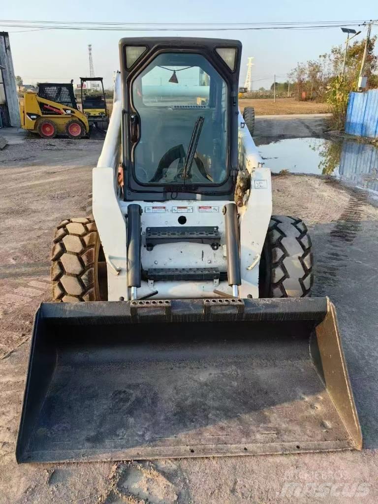 Bobcat S 300 Міні-навантажувачі
