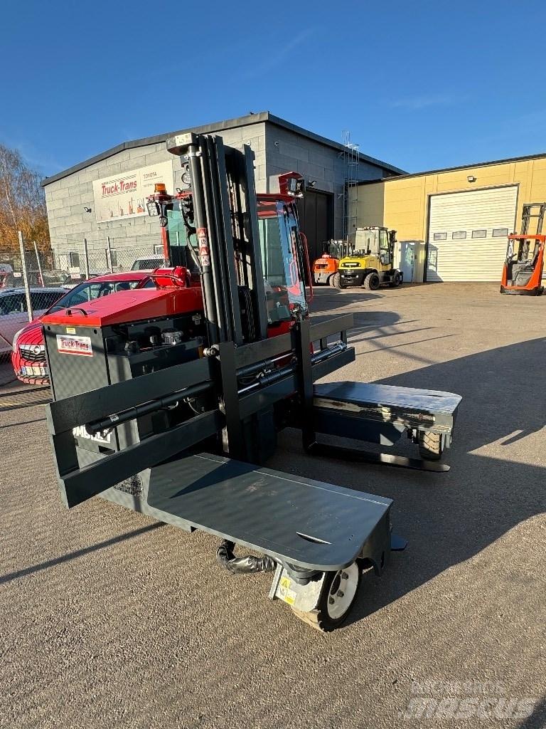 Combilift C3000ET Чотириходові річ-траки