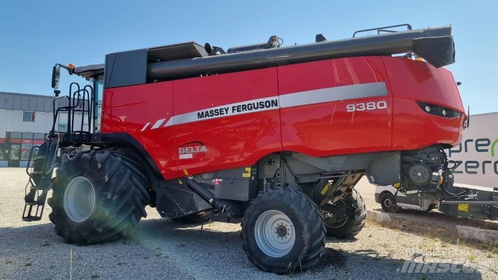 Massey Ferguson 9380 Зернозбиральні комбайни
