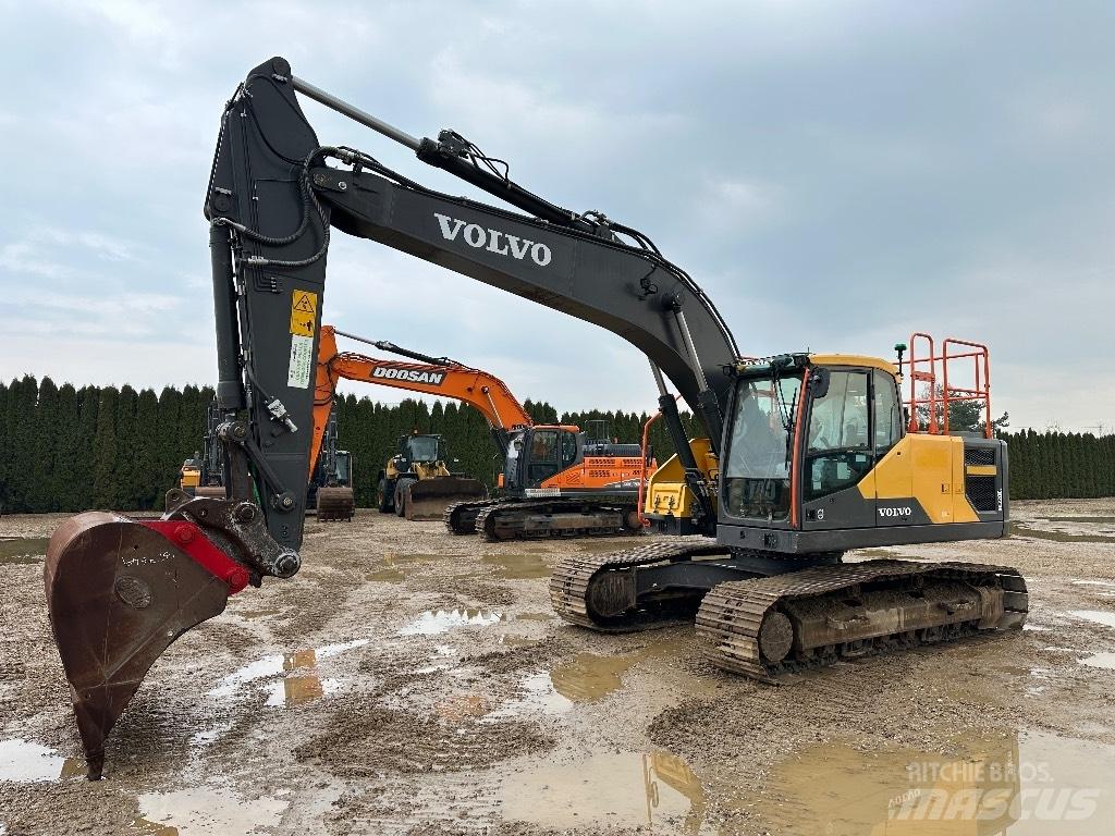 Volvo EC 220 EL Гусеничні екскаватори