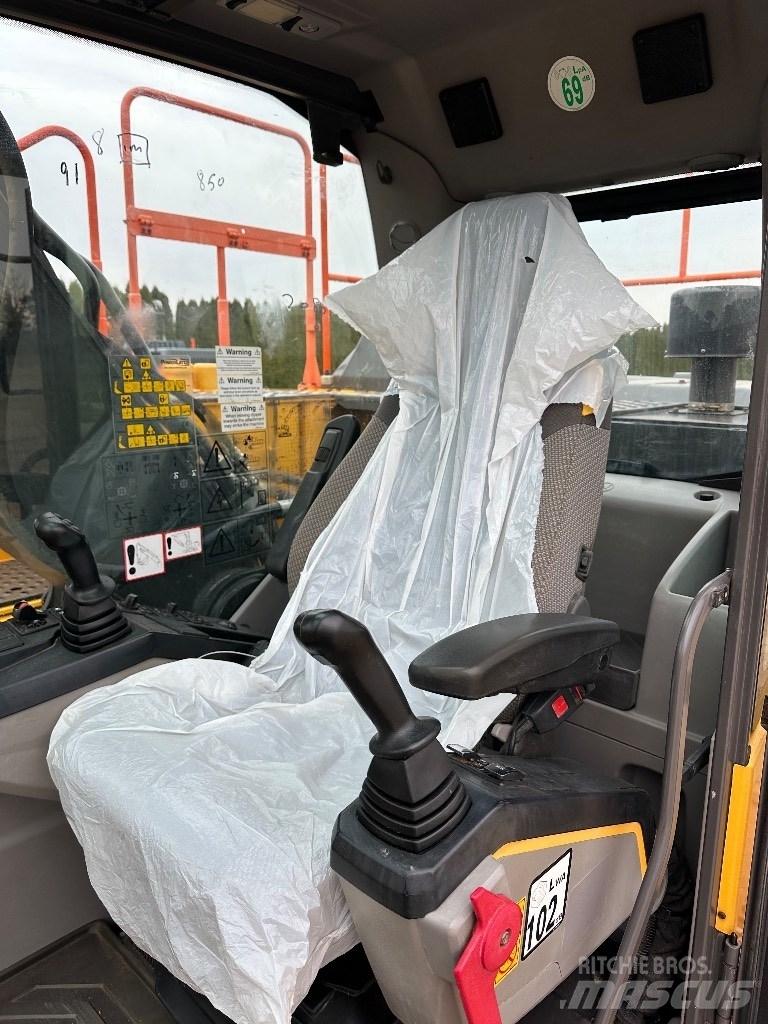 Volvo EC 220 EL Гусеничні екскаватори