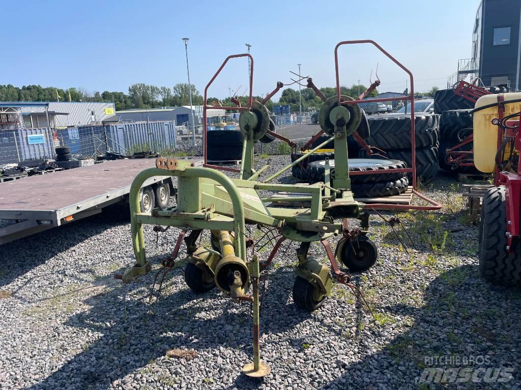 CLAAS W 600 Граблі і сінозворушувачі