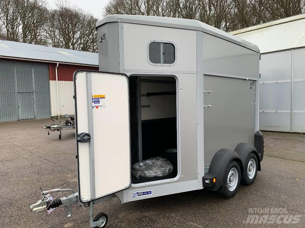 Ifor Williams HB403 Трейлери для транспортування тварин