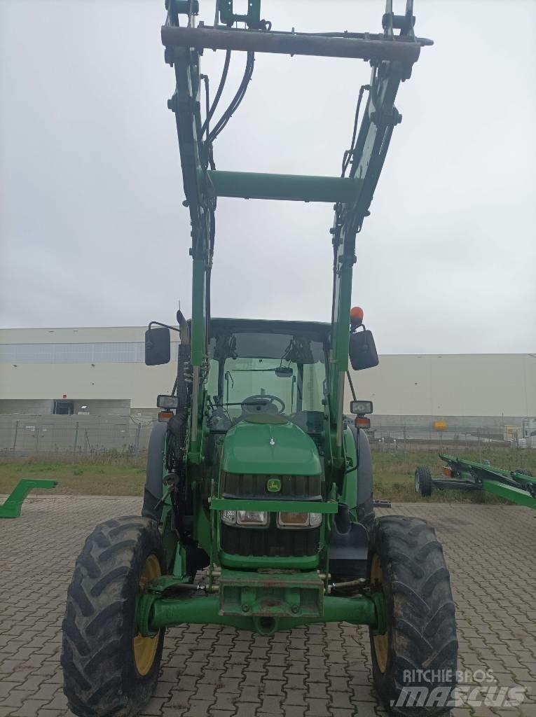 John Deere 5090 R Трактори