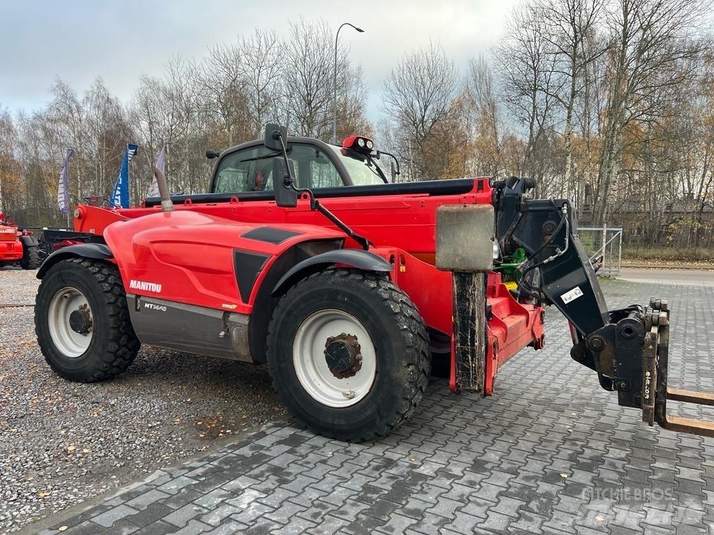 Manitou MT 1440 Телескопічні навантажувачі