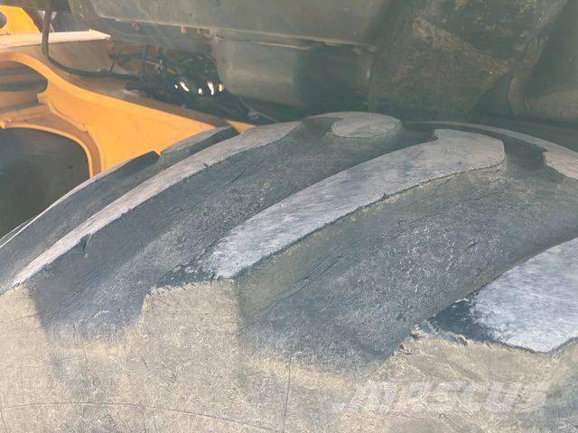 JCB 3CX AEC Екскаватори-навантажувачі