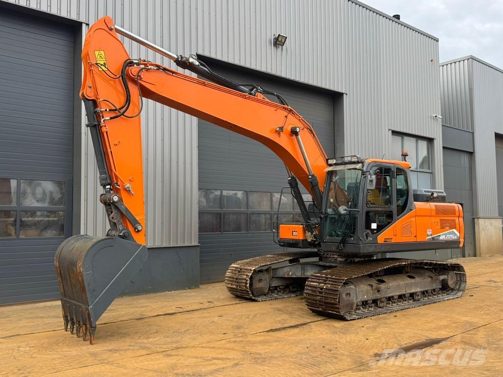 Doosan DX225LC-7 Спеціальні екскаватори